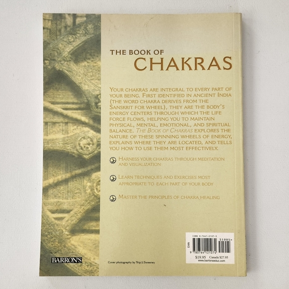 The Book of Chakras - Picture 3 of 9